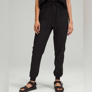 Lululemon Stretch High-Rise Joggers in Black